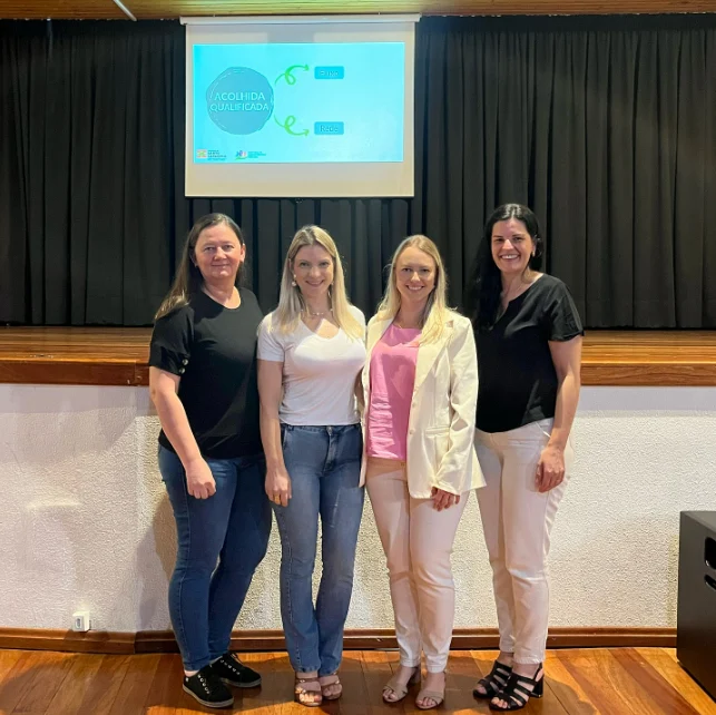 Assistência Social de Luzerna participa de capacitação  em Treze Tílias