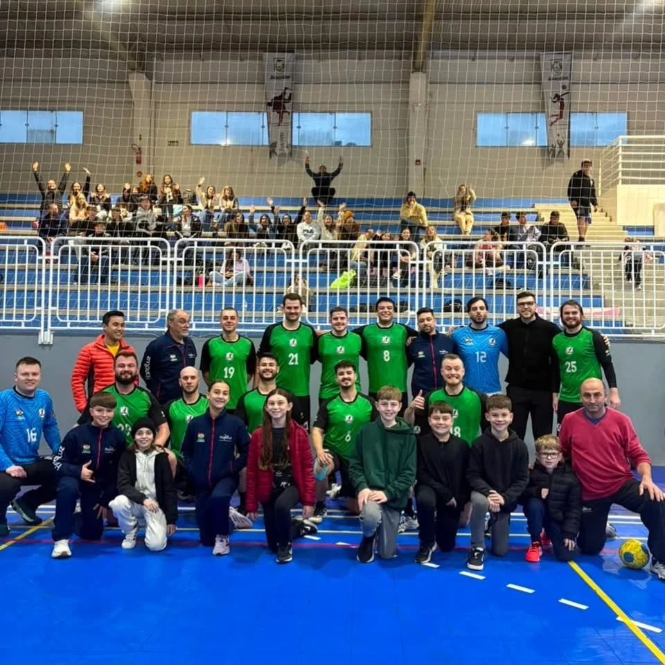 Handebol de Luzerna conquista sete vitórias e garante vaga nas finais da Série Ouro
