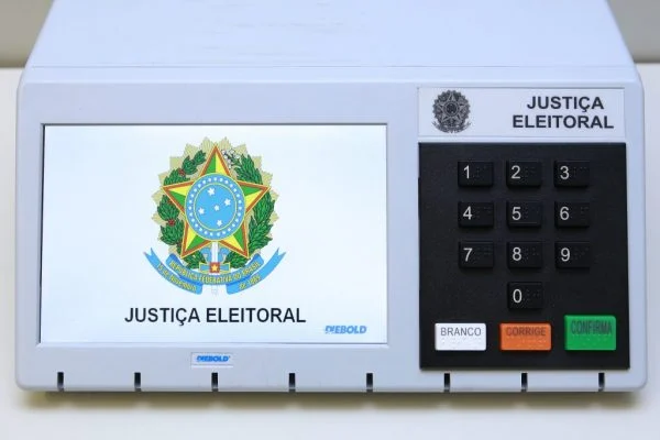 ATENÇÃO, ELEITORES DE LUZERNA: MUDANÇA EM LOCAL DE VOTAÇÃO
