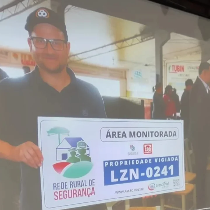 42f0a422-48e7-45cb-b7aa-1c1db785e18c