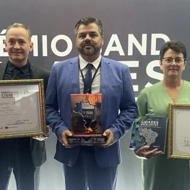 7e40c2fd-5124-4c88-938f-e78bd8d82f06