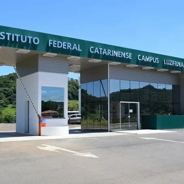 CAMPUS-e1628204756471-1