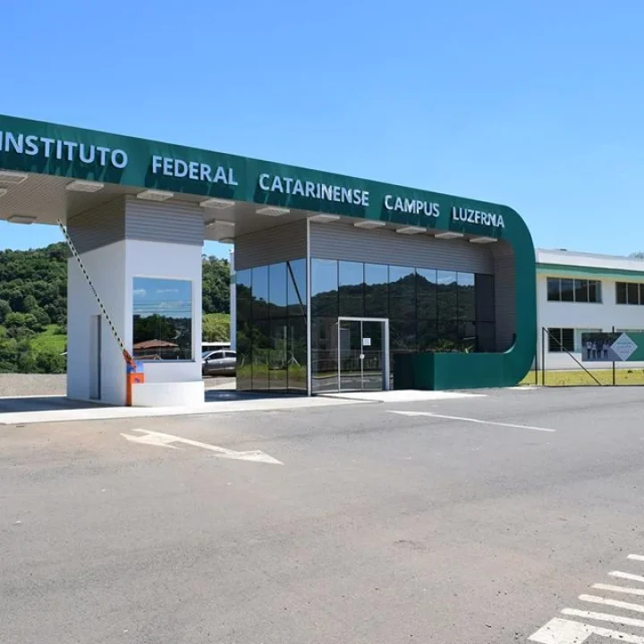 CAMPUS