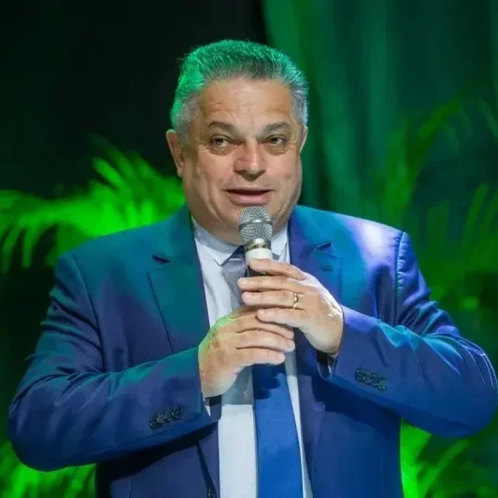 d0e9035a-9811-4c20-a4f8-59191a0ba11b