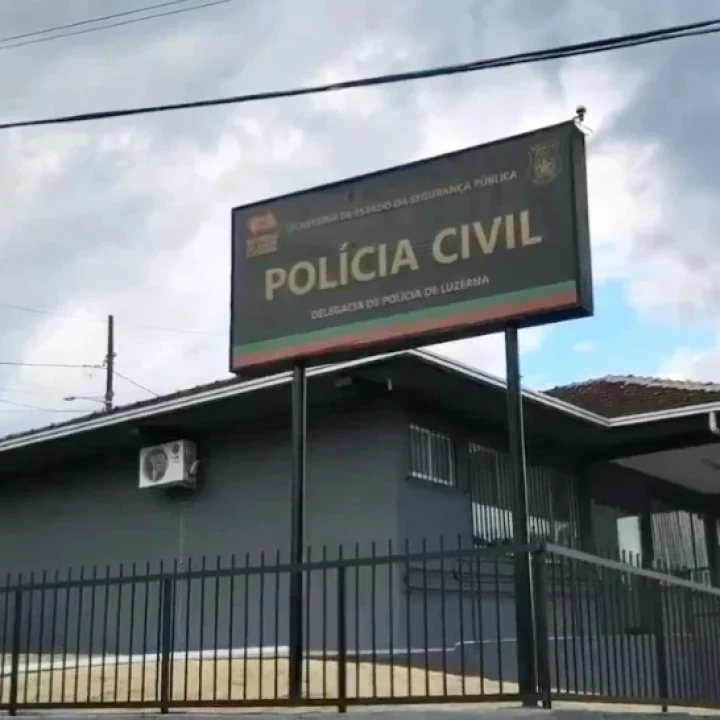 dbec1289-515b-40c2-afad-95f138461138